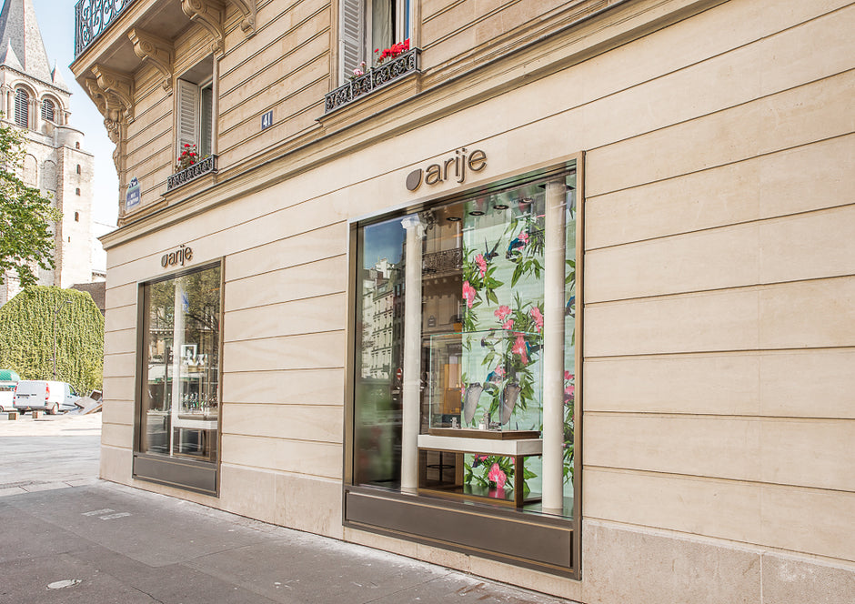 Arije prend ses quartiers à Saint-Germain des Prés
