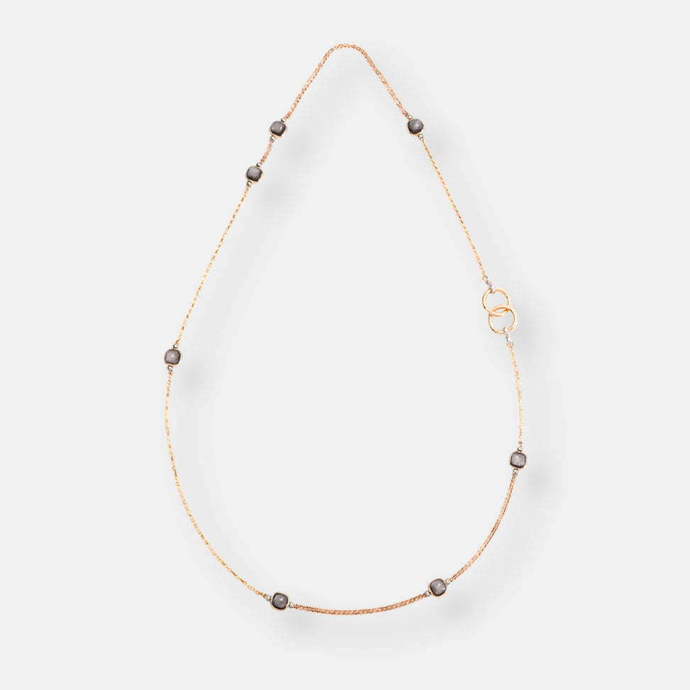 Collier nudo