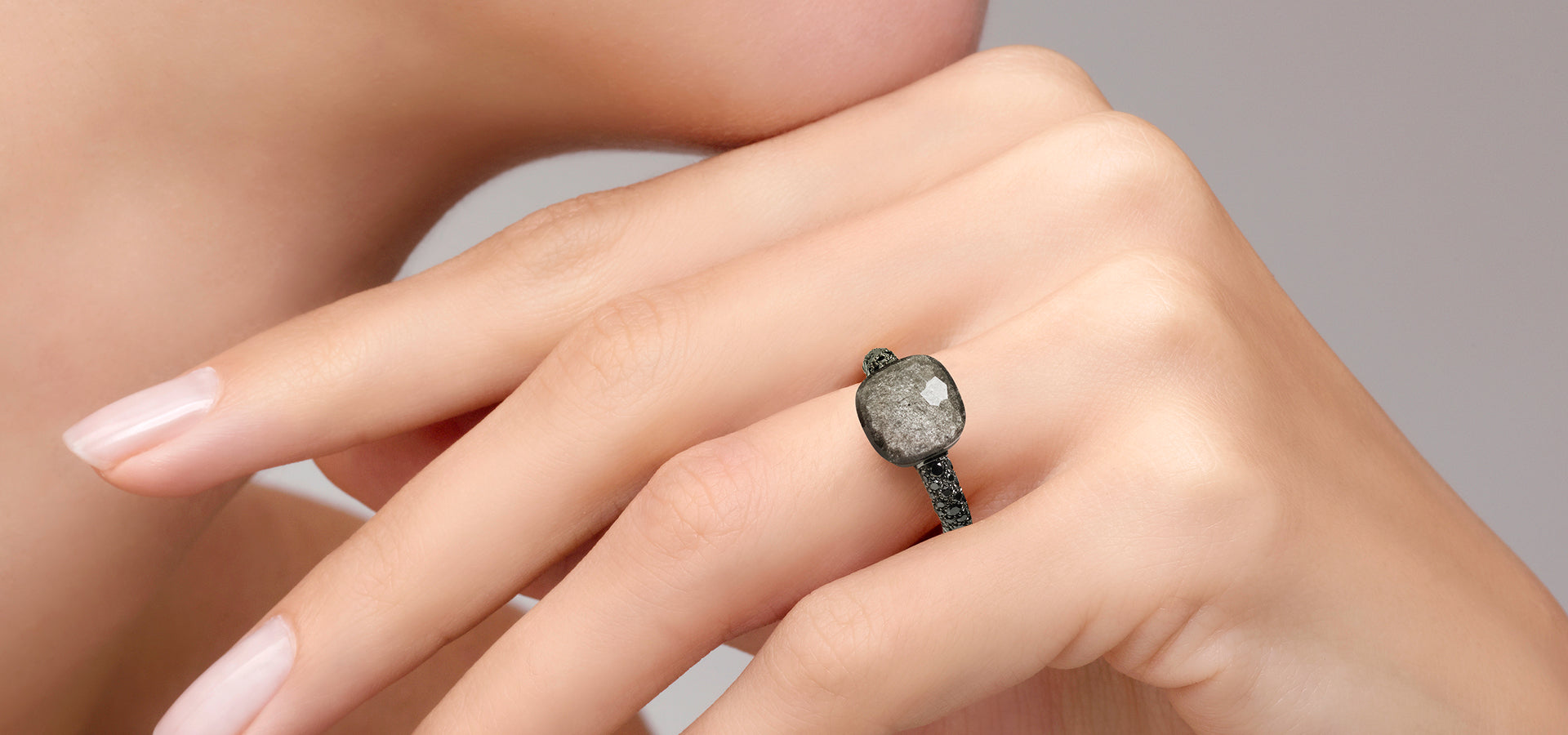 Bague nudo