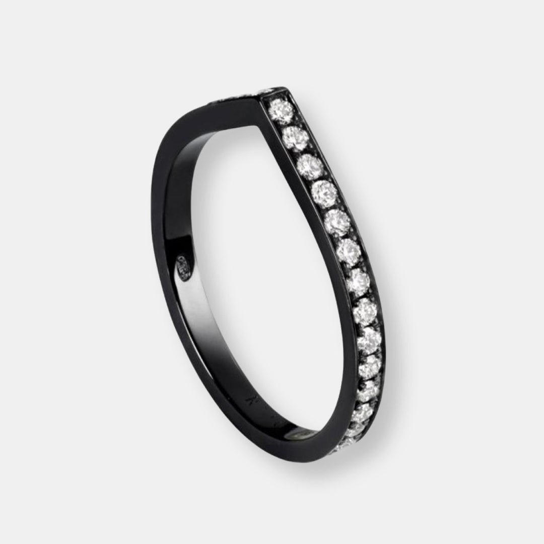 Bague antifer en or noir pavée de diamants