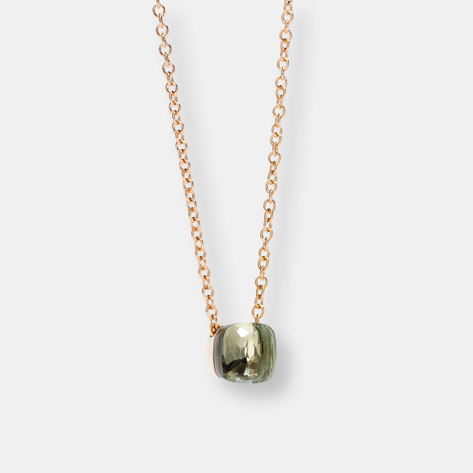 Pendentif avec chaîne nudo