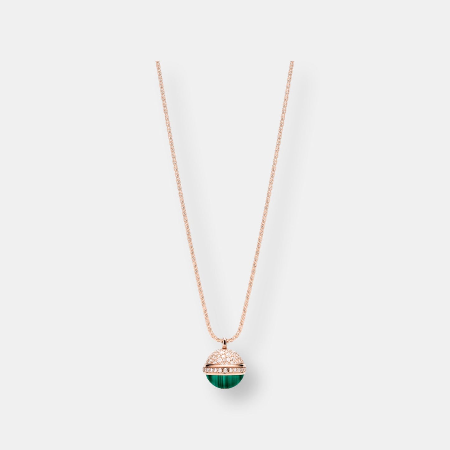 Pendentif possession
