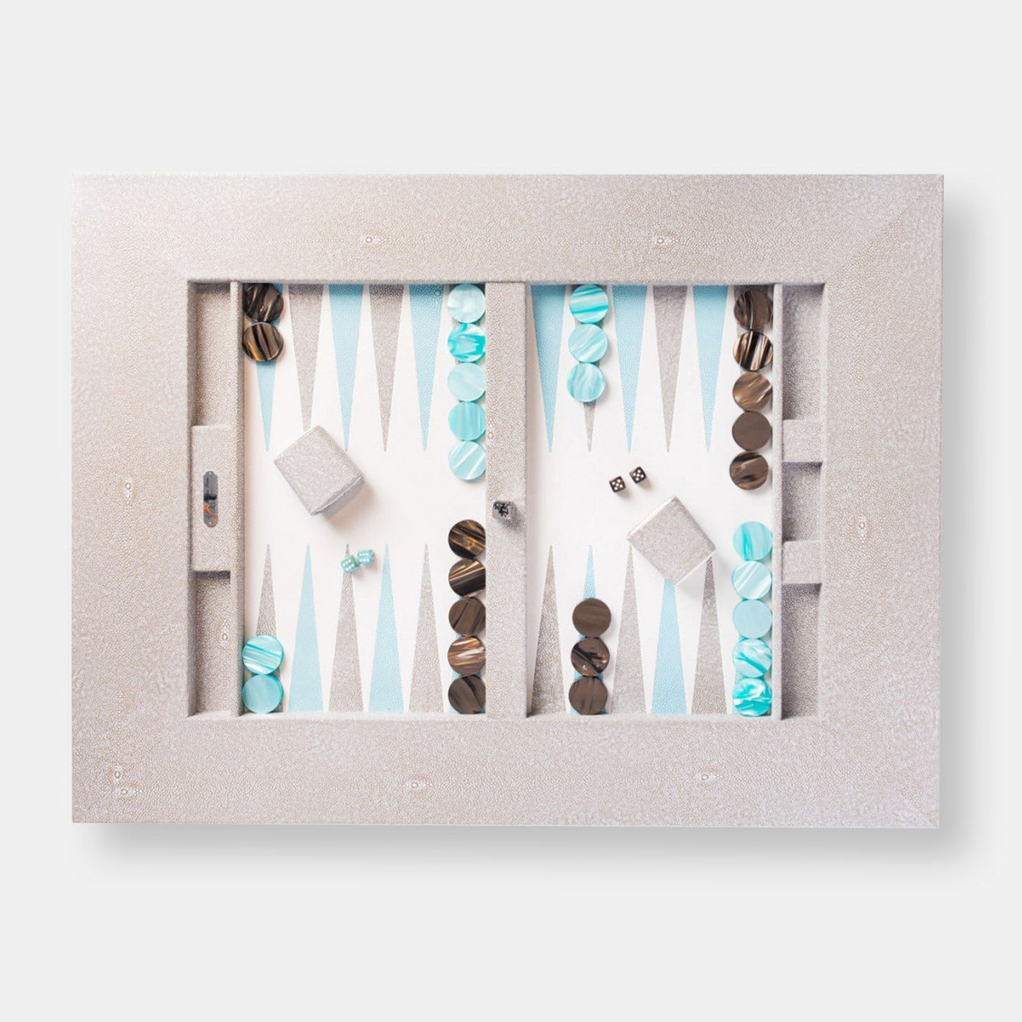 Table de backgammon pieds métal x galuchat beige doré