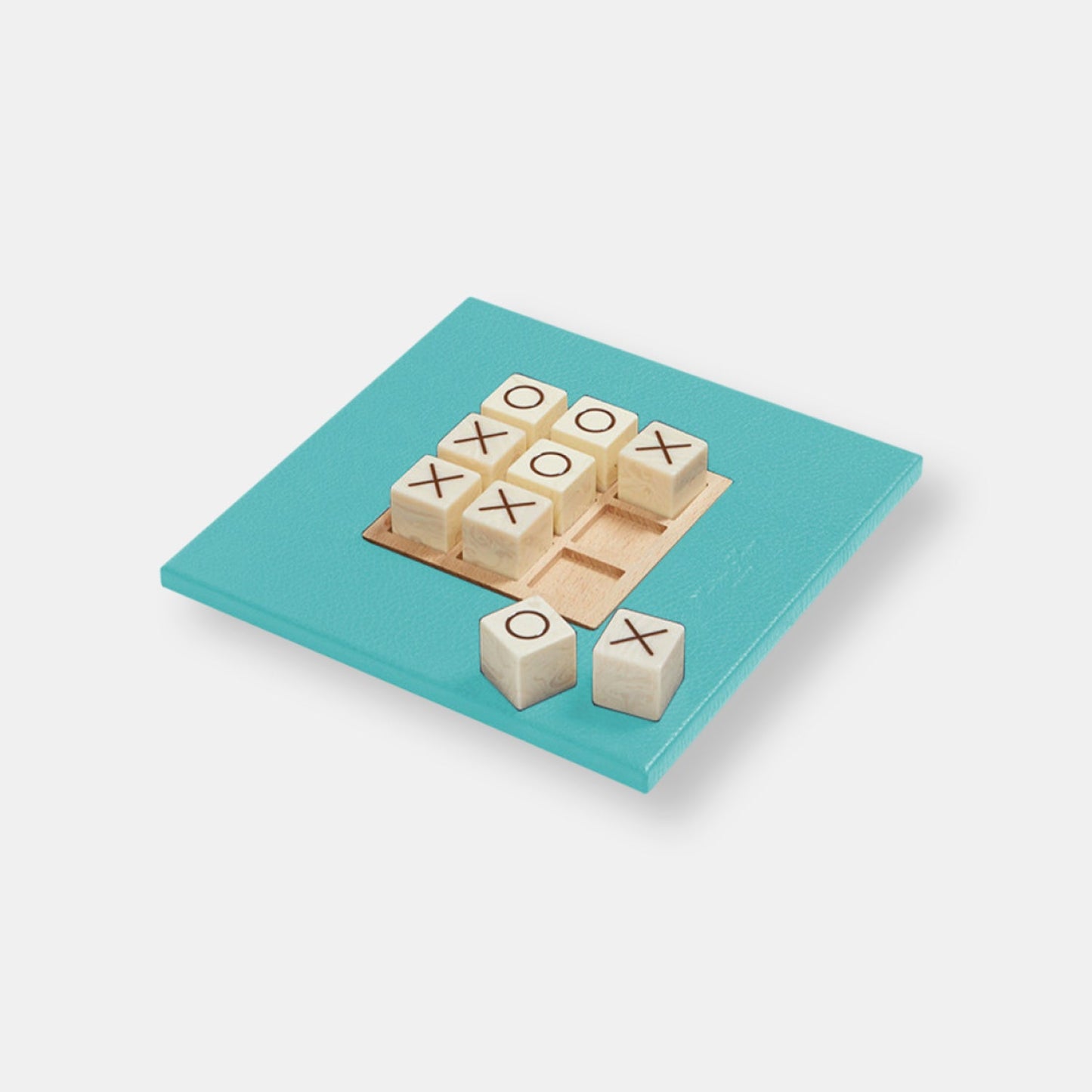 Tic tac toe buffle bluebettle