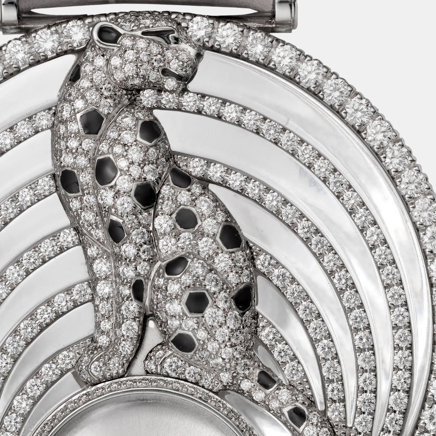 Montre joaillière panthère