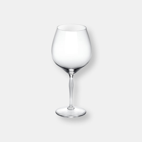 Verre à bourgogne 100 points by james suckling