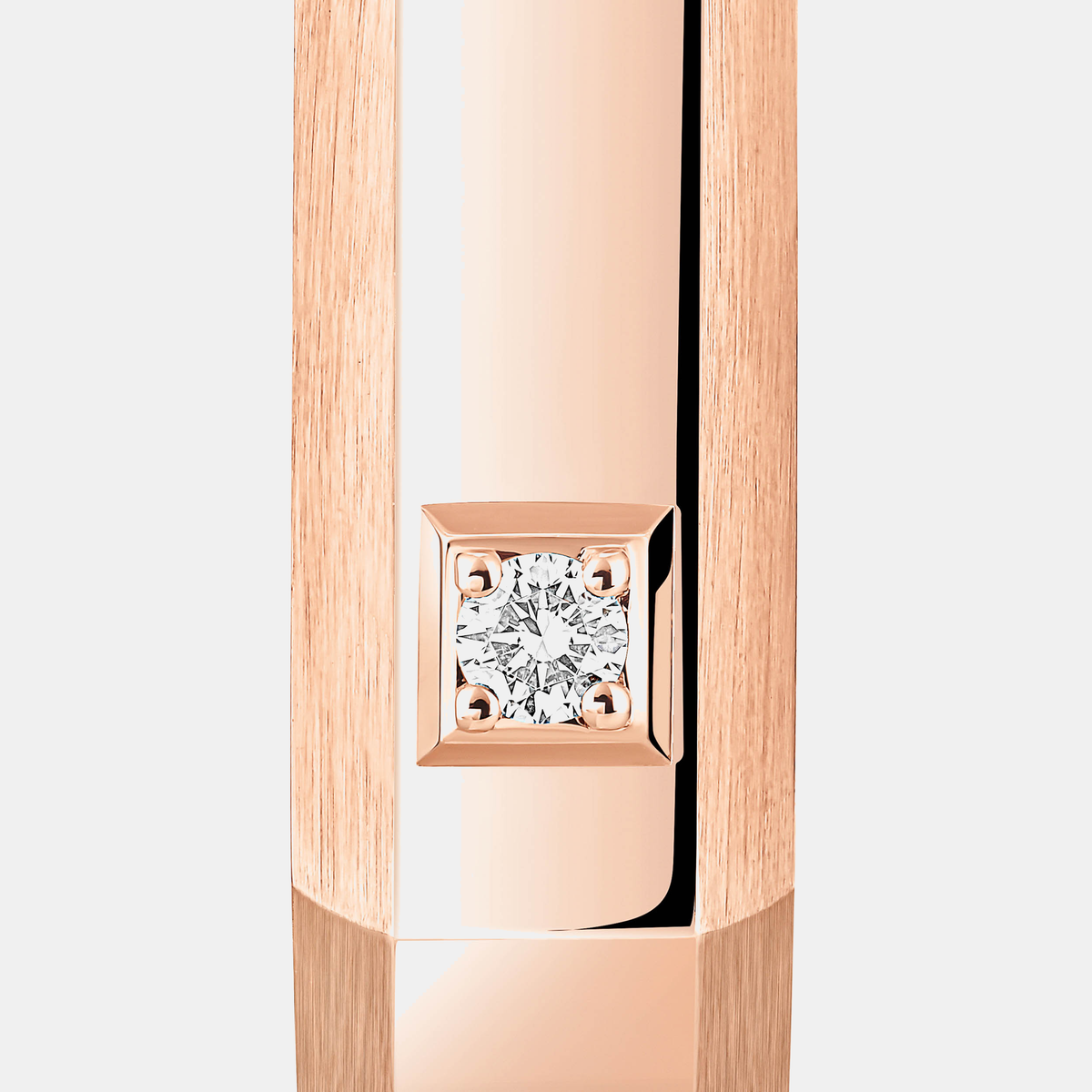 Mono boucle d'oreille mm moderniste