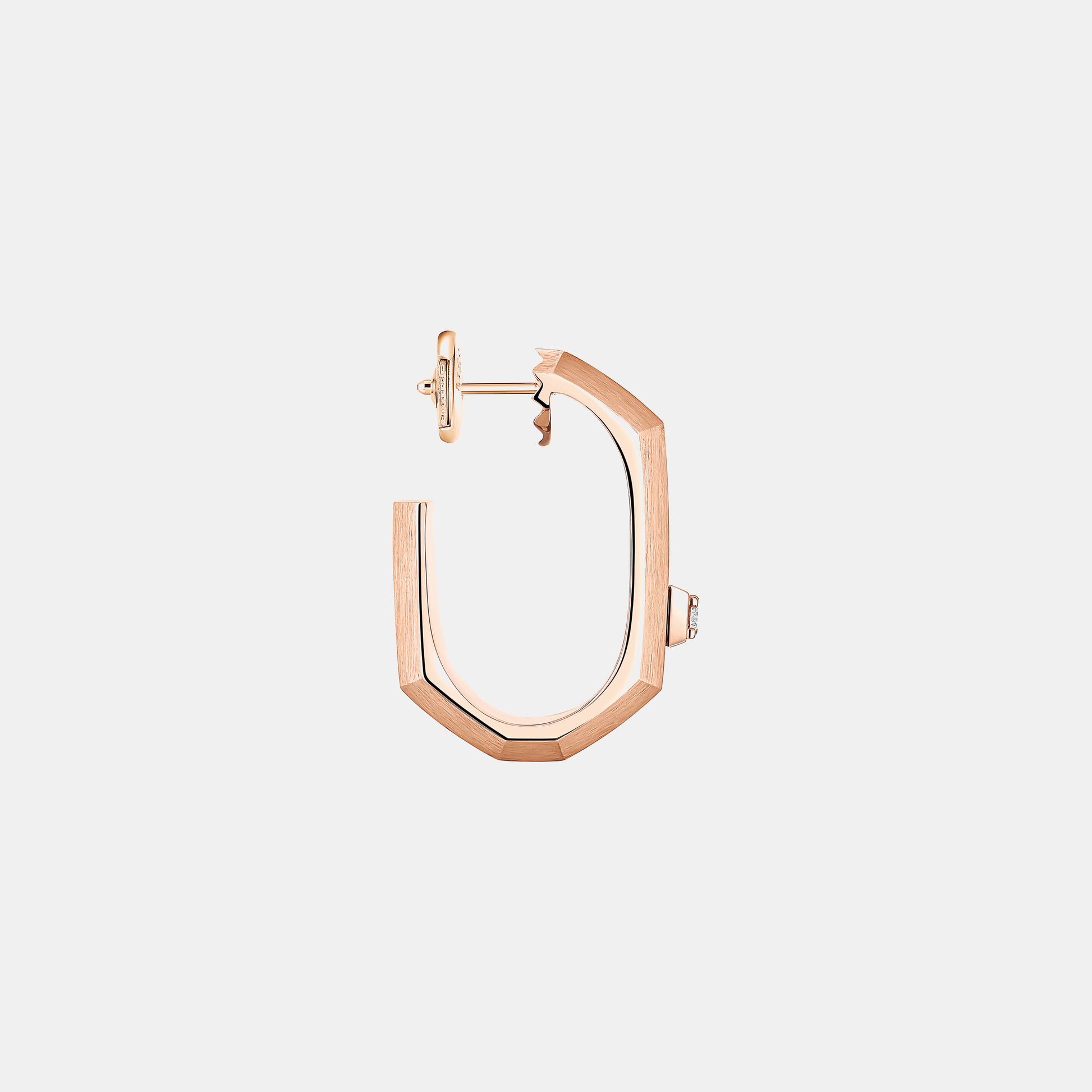 Mono boucle d'oreille mm moderniste