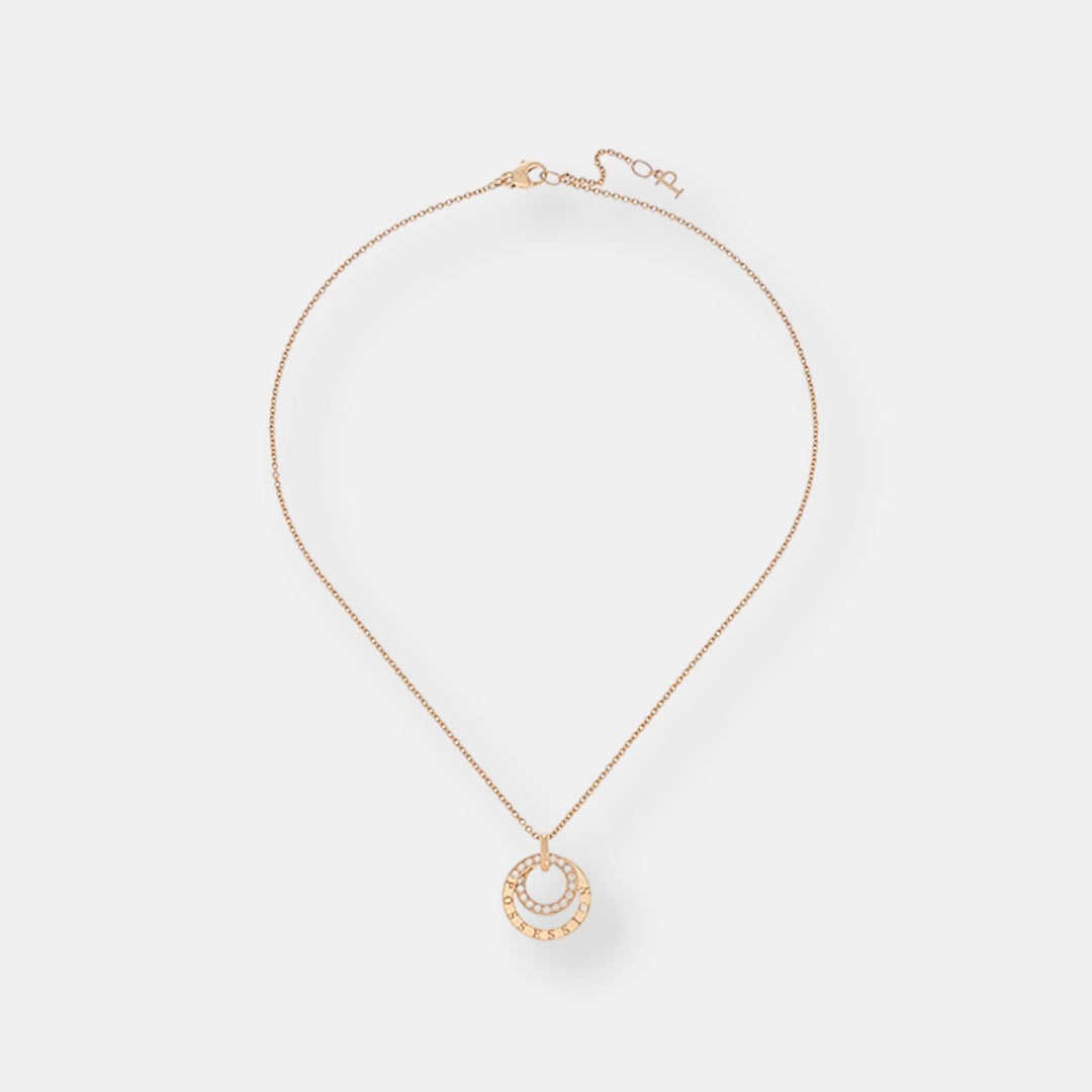 Pendentif possession