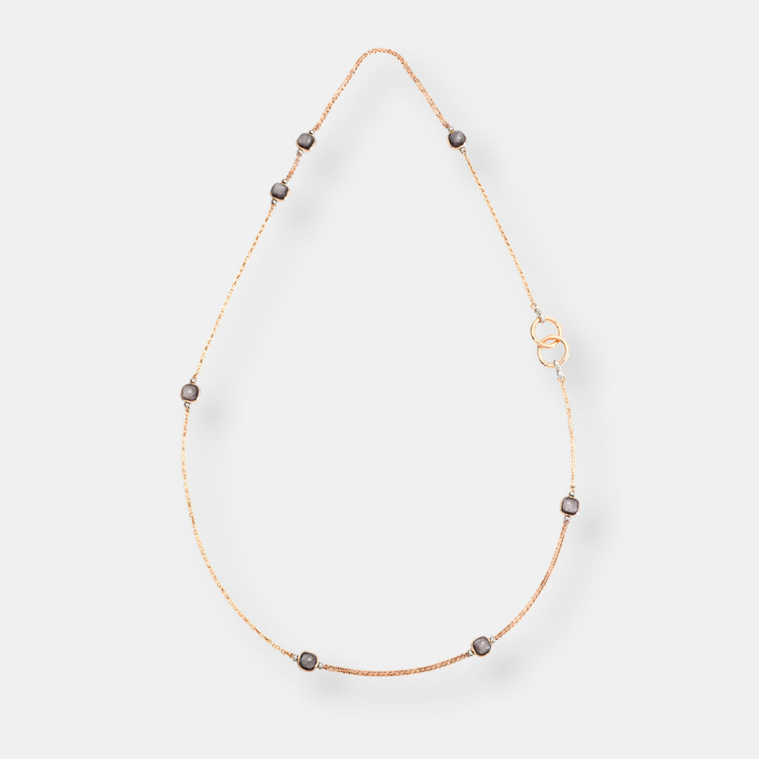 Collier nudo
