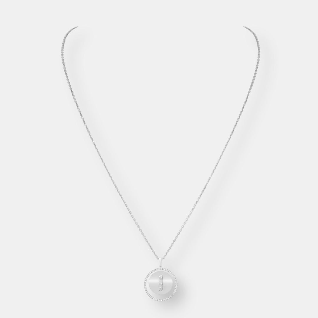 Collier lucky move