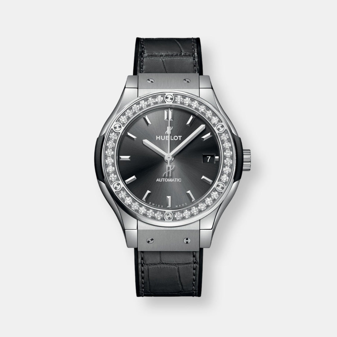 Montre classic fusion titanium racing grey diamonds