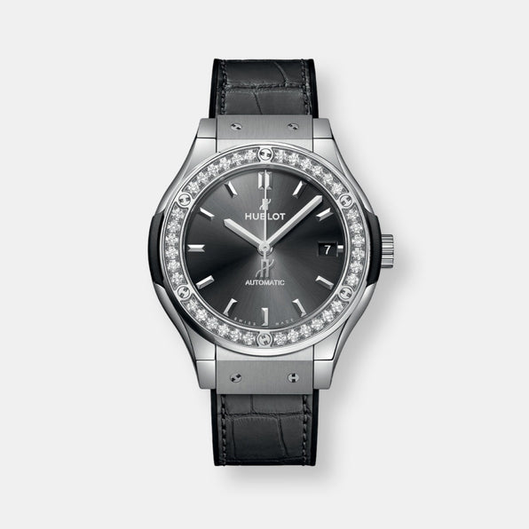 Montre classic fusion titanium racing grey diamonds