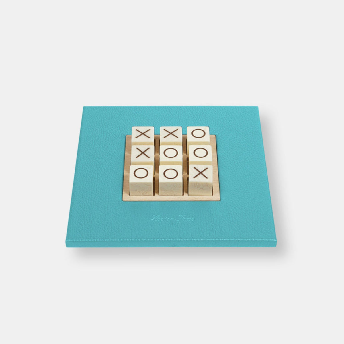 Tic tac toe buffle bluebettle