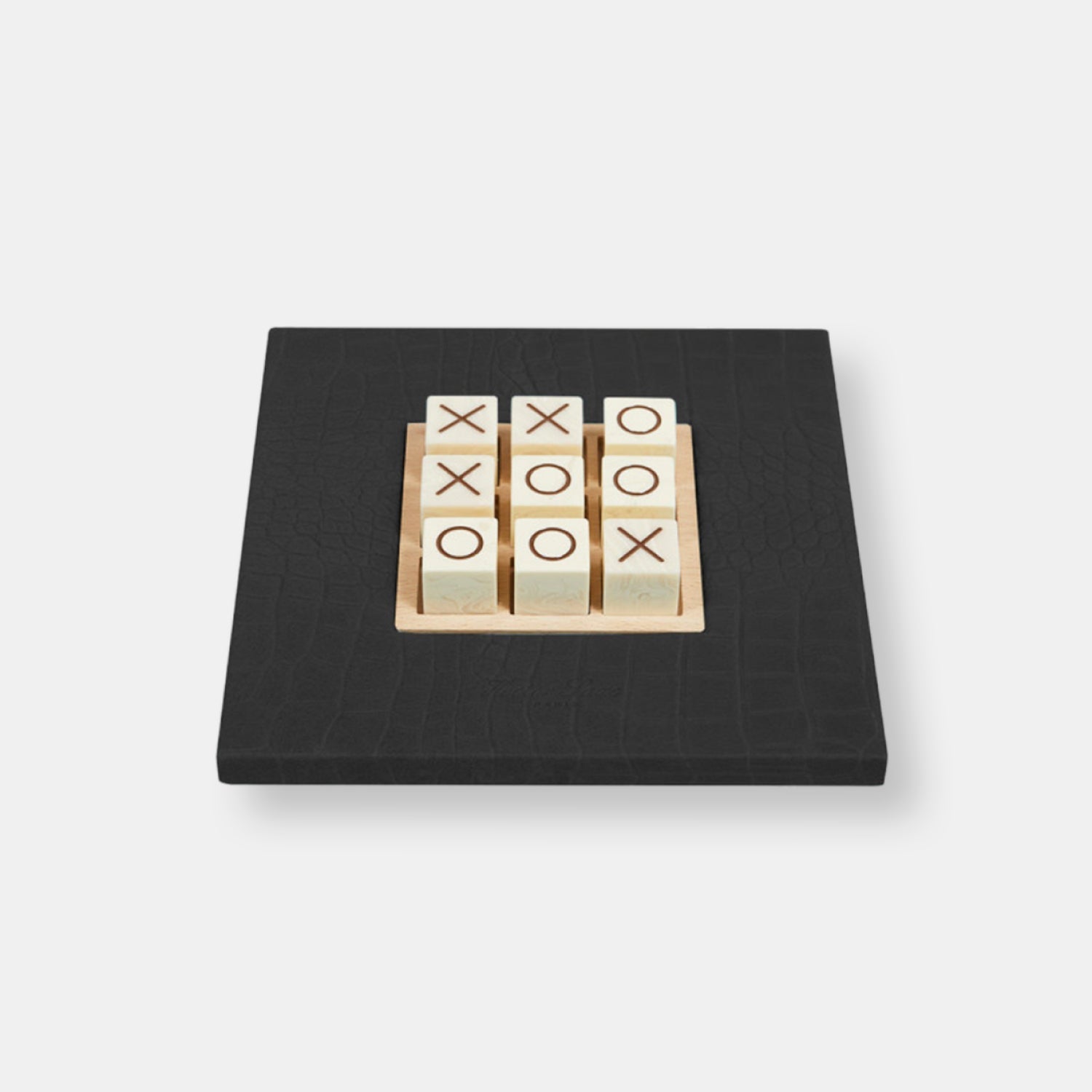 Tic tac toe alligator noir