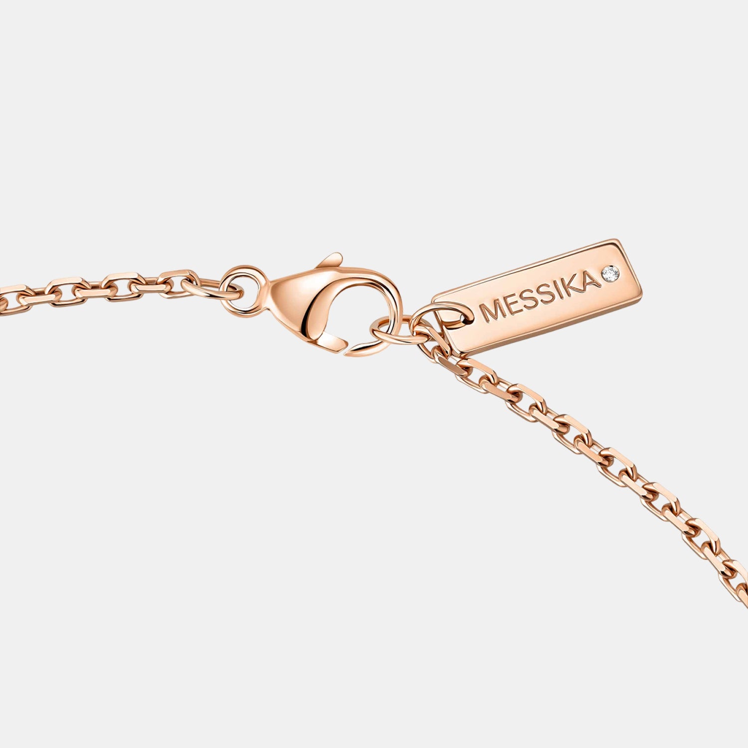 Collier cravate mm moderniste