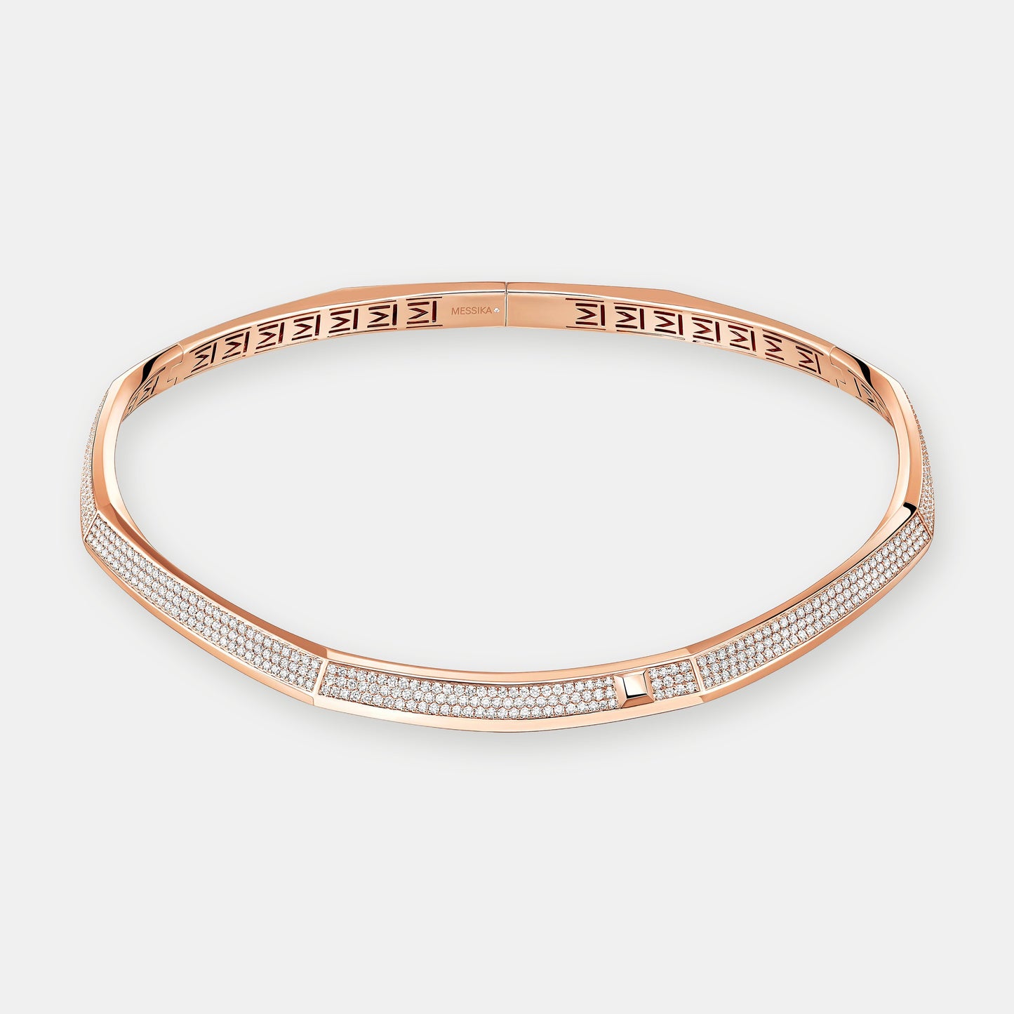 Collier moderniste