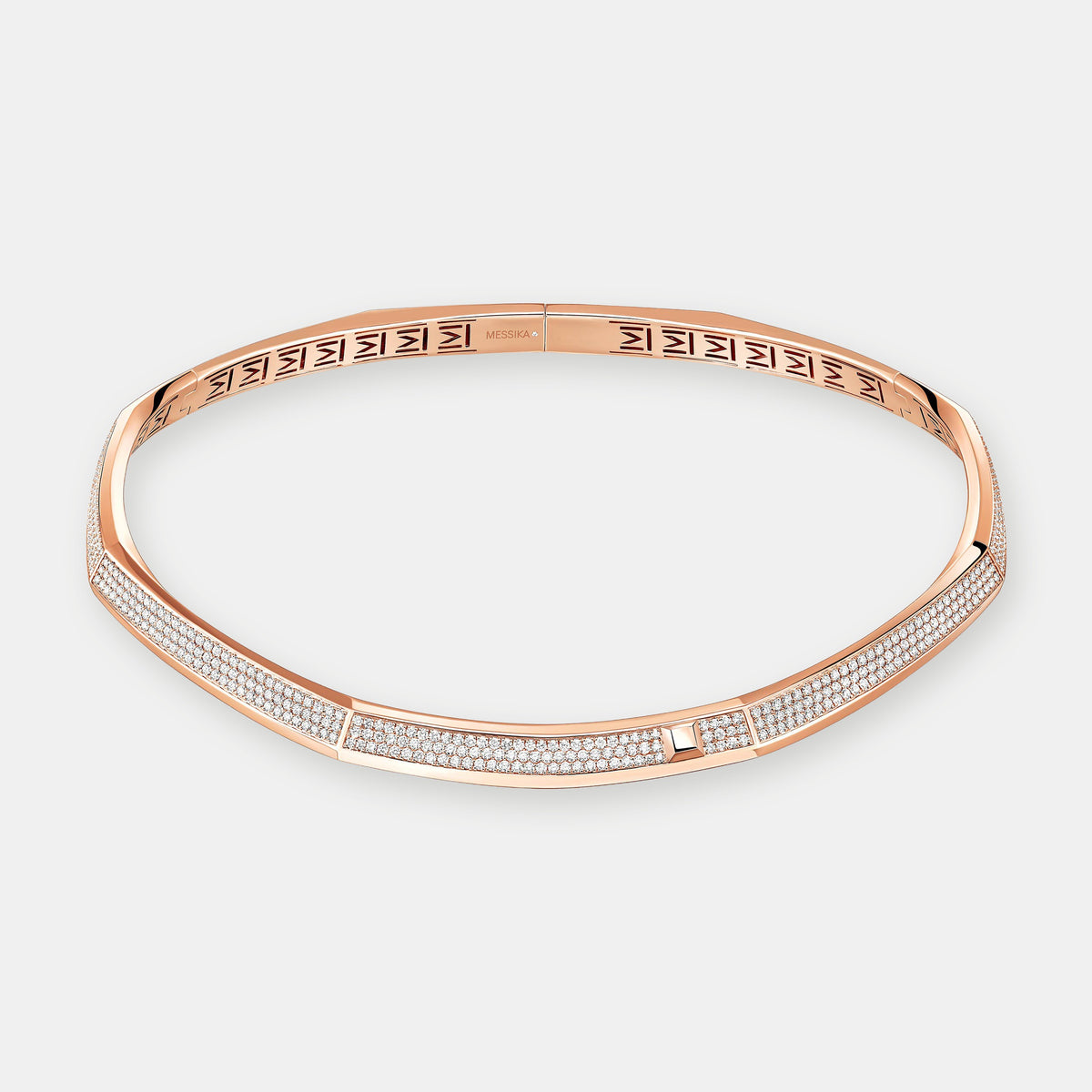 Collier moderniste