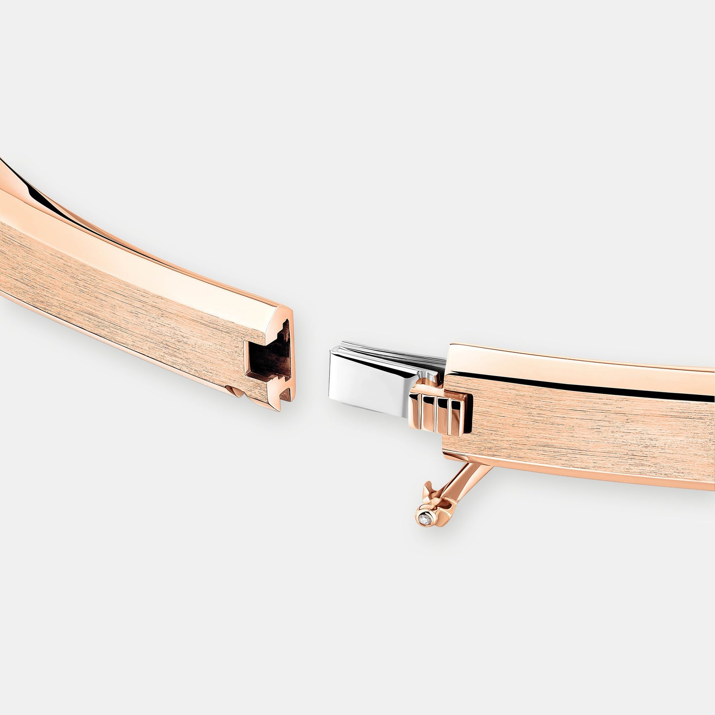 Collier moderniste