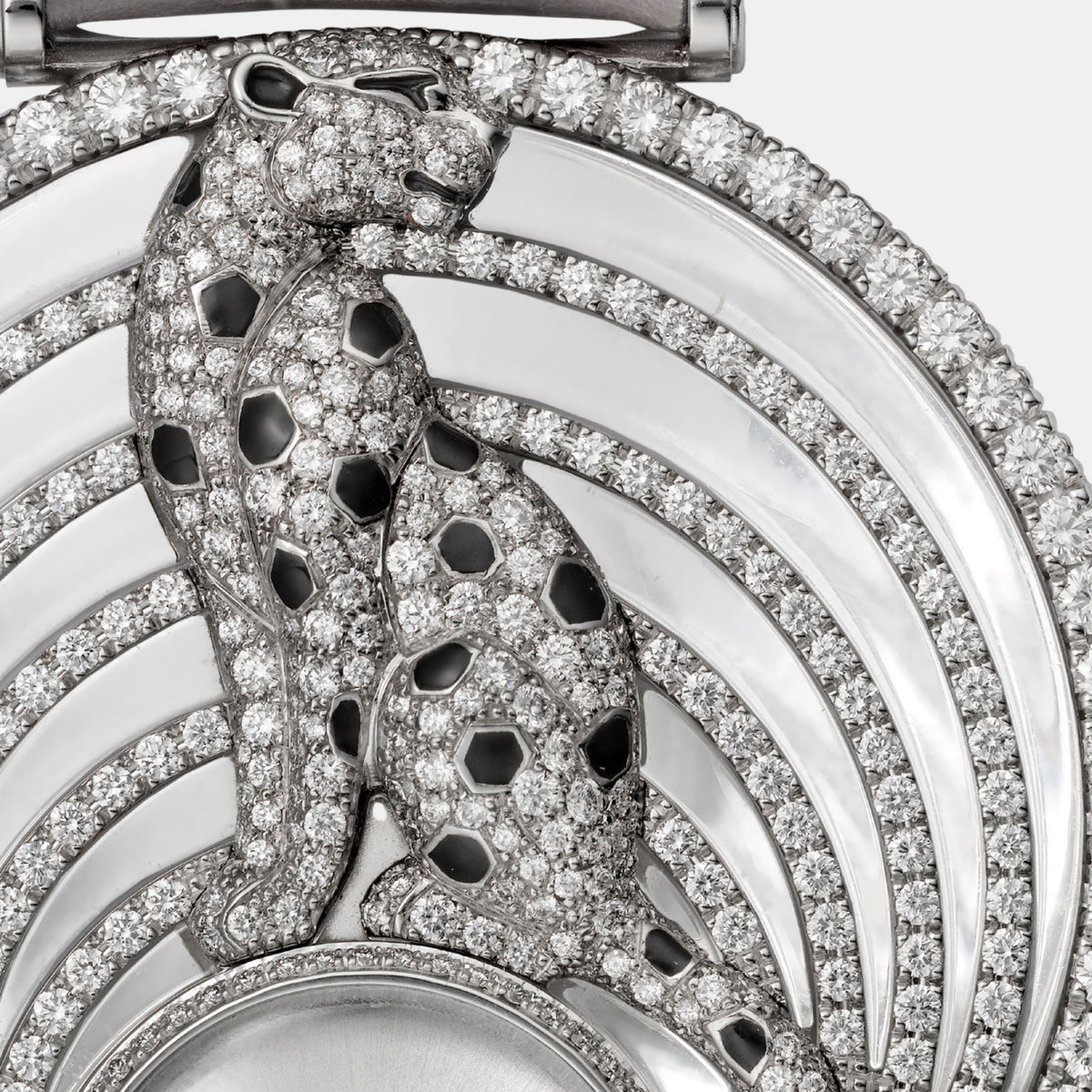 Montre joaillière panthère