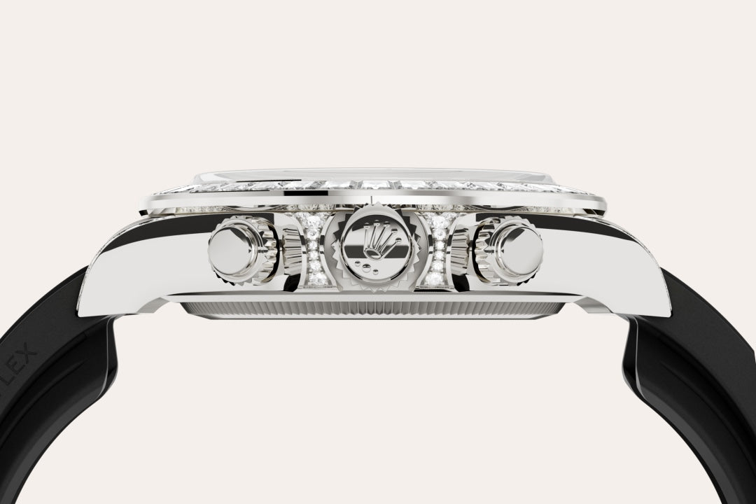 Montre Rolex Cosmograph Daytona en Or gris 18 ct et cornes serties de diamants détail 2 - arije Paris