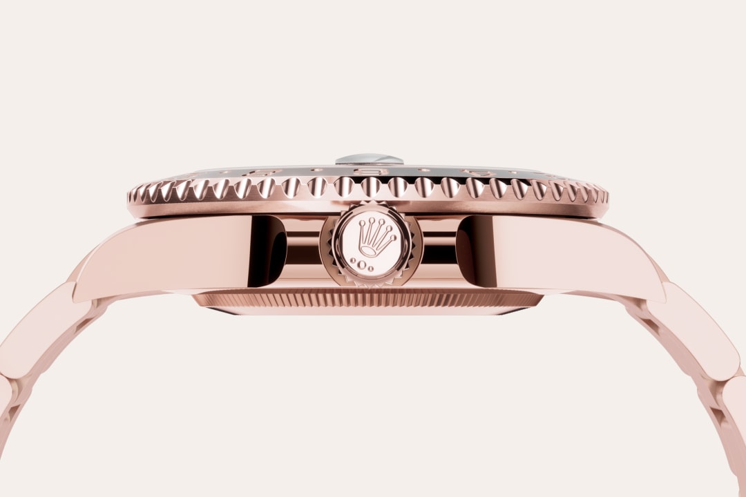 Montre Rolex GMT-Master II en Or Everose 18 ct détail 3 - arije Paris