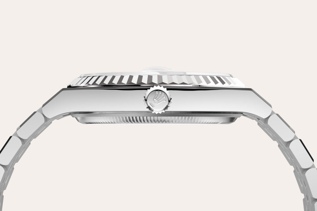 Montre Rolex Land-Dweller 36 en Rolesor gris – combinaison d’acier Oystersteel et d’or gris détail 3 - arije Paris